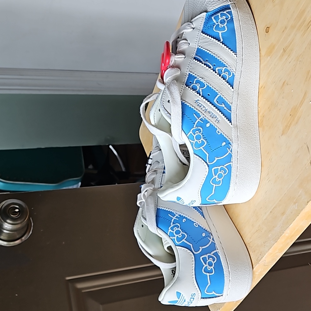 ADIDAS HELLO KITTY SNEAKERS - Picture 5 of 16